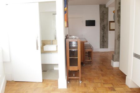 Apartamento para alugar com 180m², 1 quarto e 2 vagasSala/cozinha