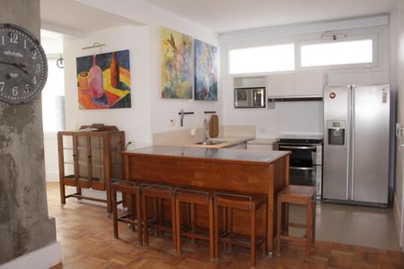 Apartamento para alugar com 180m², 1 quarto e 2 vagasSala/cozinha