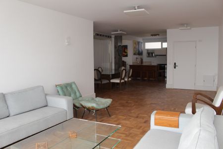 Apartamento para alugar com 180m², 1 quarto e 2 vagasSala/cozinha