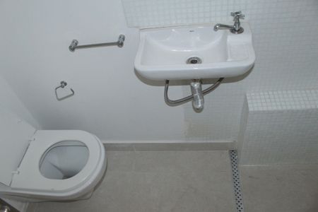 Apartamento para alugar com 180m², 1 quarto e 2 vagasBanheiro de serviço