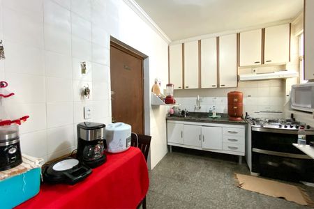 Apartamento à venda com 205m², 3 quartos e 2 vagas Apartamento à venda com 205m², 3 quartos e 2 vagasCozinha