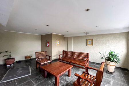 Apartamento para alugar com 63m², 2 quartos e sem vagaHall social