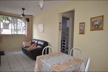 Sala de apartamento para alugar com 1 quarto, 44m² em Guadalupe, Rio de Janeiro