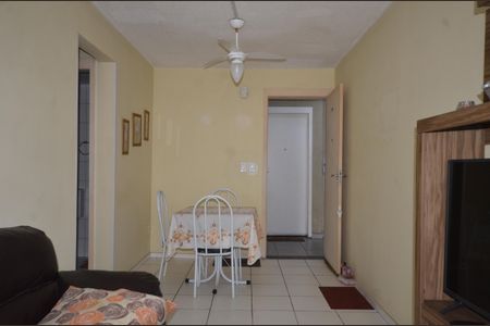 Sala de apartamento para alugar com 1 quarto, 44m² em Guadalupe, Rio de Janeiro