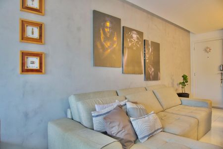 Apartamento à venda com 115m², 4 quartos e 3 vagasSala