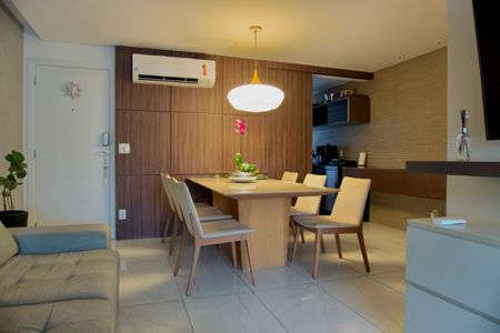 Apartamento à venda com 115m², 4 quartos e 3 vagasSala