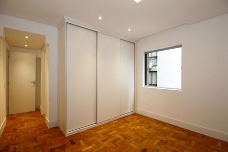 Apartamento à venda com 128m², 3 quartos e 1 vagaSuíte