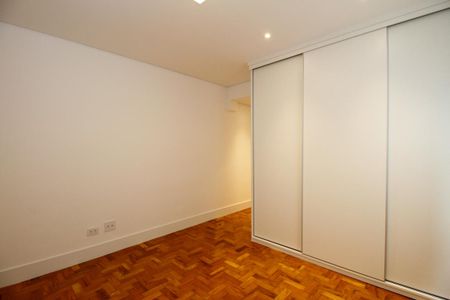 Apartamento à venda com 128m², 3 quartos e 1 vagaSuíte