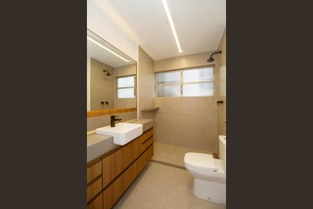 Apartamento à venda com 128m², 3 quartos e 1 vagaBanheiro da Suíte
