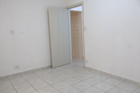 Casa para alugar com 60m², 2 quartos e 2 vagasQuarto
