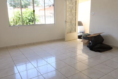 Sala de casa para alugar com 2 quartos, 60m² em Vila Antonieta, São Paulo