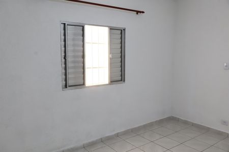 Casa para alugar com 60m², 2 quartos e 2 vagasQuarto