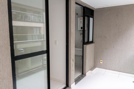 Apartamento para alugar com 60m², 2 quartos e 1 vagaVaranda