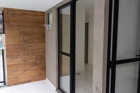 Apartamento para alugar com 60m², 2 quartos e 1 vagaVaranda
