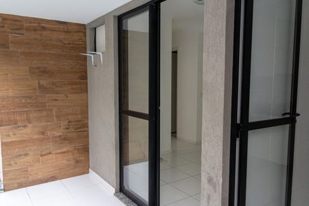 Apartamento para alugar com 60m², 2 quartos e 1 vagaVaranda