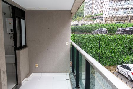 Apartamento para alugar com 60m², 2 quartos e 1 vagaVaranda