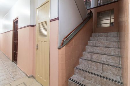 Apartamento à venda com 43m², 1 quarto e sem vagaEscadas