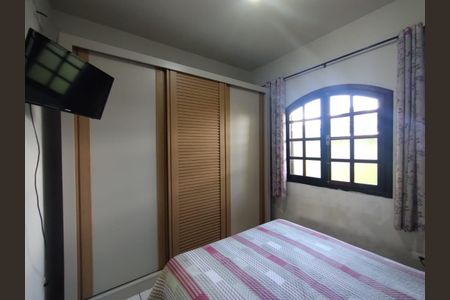 Casa à venda com 174m², 3 quartos e 2 vagasQuarto