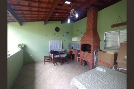 Casa à venda com 174m², 3 quartos e 2 vagasÁrea externa