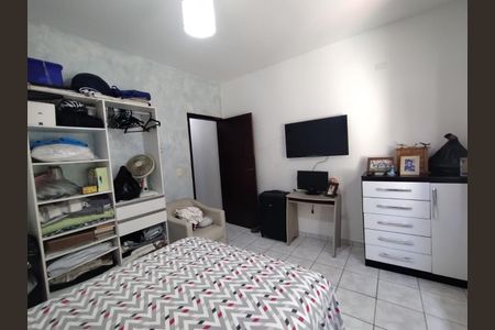 Casa à venda com 174m², 3 quartos e 2 vagasQuarto