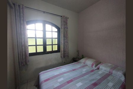 Casa à venda com 174m², 3 quartos e 2 vagasQuarto