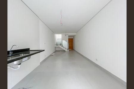 Casa à venda com 115m², 3 quartos e 2 vagas Casa à venda com 115m², 3 quartos e 2 vagasSala e Cozinha