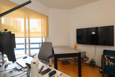 Sala  de kitnet/studio à venda com 1 quarto, 50m² em Pinheiros, São Paulo