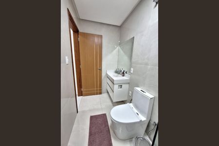 Casa para alugar com 110m², 2 quartos e 4 vagasBanheiro 2