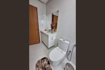 Casa para alugar com 110m², 2 quartos e 4 vagasBanheiro