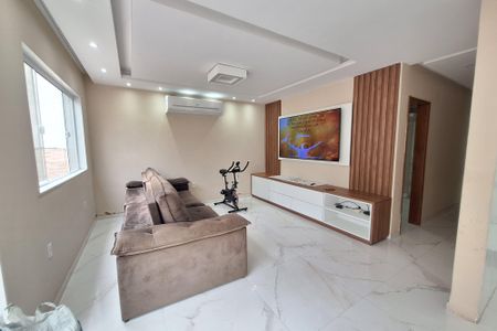 Sala de casa para alugar com 2 quartos, 110m² em Jardim Primavera, Duque de Caxias
