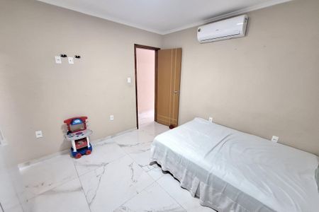 Quarto de casa para alugar com 2 quartos, 110m² em Jardim Primavera, Duque de Caxias