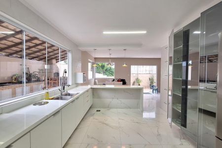 Casa para alugar com 110m², 2 quartos e 4 vagasCozinha