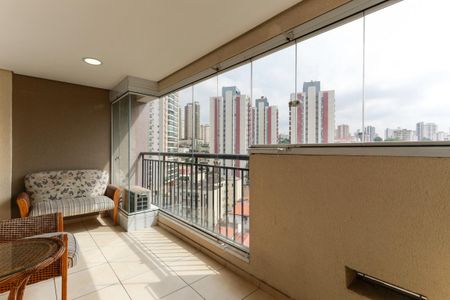 Apartamento à venda com 43m², 1 quarto e 1 vaga Apartamento à venda com 43m², 1 quarto e 1 vagaVaranda e área de serviço