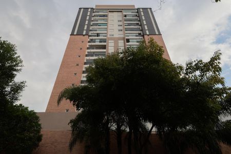 Apartamento à venda com 43m², 1 quarto e 1 vaga Apartamento à venda com 43m², 1 quarto e 1 vagaFachada do prédio