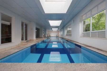 Apartamento à venda com 43m², 1 quarto e 1 vaga Apartamento à venda com 43m², 1 quarto e 1 vagaÁrea comum - Piscina