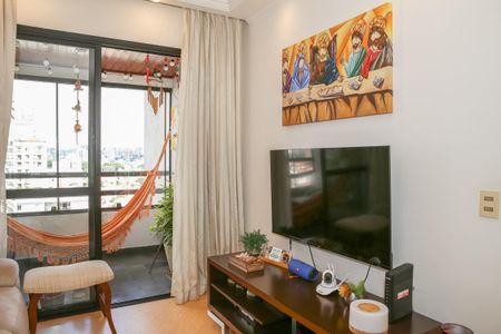 Sala de apartamento para alugar com 3 quartos, 74m² em Vila Ipojuca, São Paulo