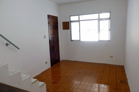 Casa à venda com 161m², 3 quartos e 2 vagassala