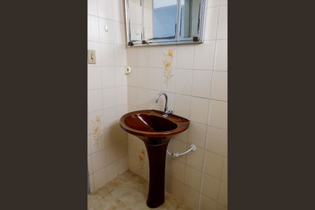 Casa à venda com 161m², 3 quartos e 2 vagasBanheiro