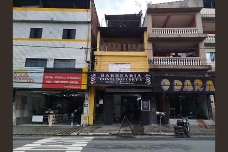 Casa para alugar com 82m², 2 quartos e sem vaga Casa para alugar com 82m², 2 quartos e sem vagaFachada