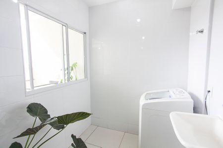 Apartamento para alugar com 56m², 2 quartos e 1 vagaÁrea de Serviço