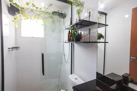 Apartamento para alugar com 56m², 2 quartos e 1 vagaBanheiro da Suite