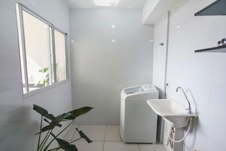 Apartamento para alugar com 56m², 2 quartos e 1 vagaÁrea de Serviço