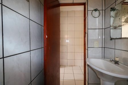 Banheiro de casa para alugar com 1 quarto, 55m² em Eldorado, São Bernardo do Campo