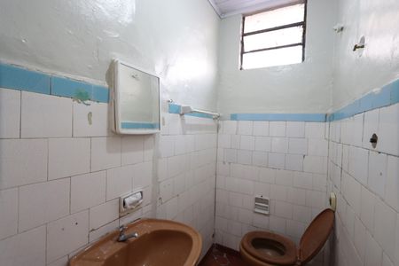 Casa para alugar com 60m², 2 quartos e 2 vagasBanheiro