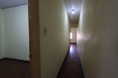 Casa para alugar com 60m², 2 quartos e 2 vagasCorredor