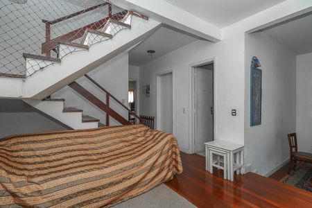 Casa à venda com 360m², 4 quartos e 3 vagasSala