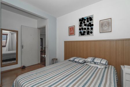 Casa à venda com 360m², 4 quartos e 3 vagasQuarto Suíte