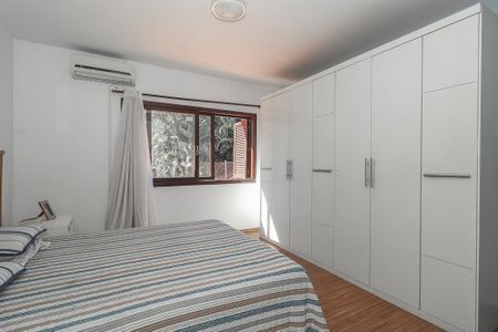 Casa à venda com 360m², 4 quartos e 3 vagasQuarto Suíte