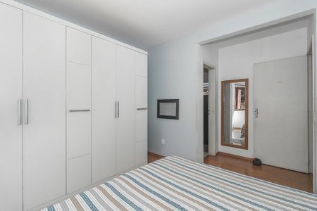 Casa à venda com 360m², 4 quartos e 3 vagasQuarto Suíte