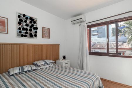 Casa à venda com 360m², 4 quartos e 3 vagasQuarto Suíte